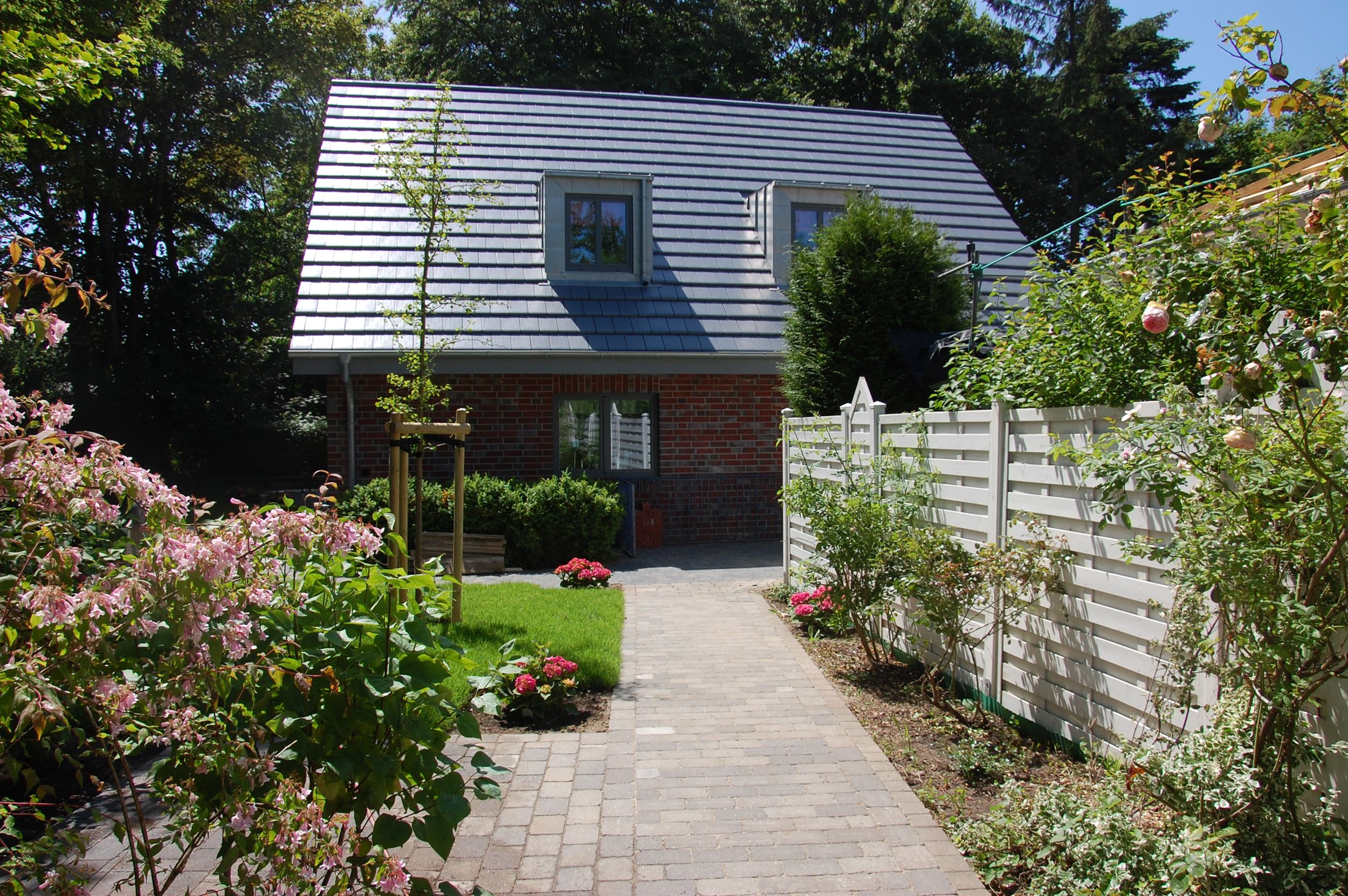 Idyllisches Ambiente am Südstrand - links